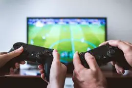 How to connect Xbox One to Pc without HDMI?